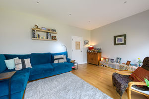 Sitting Room- click for photo gallery